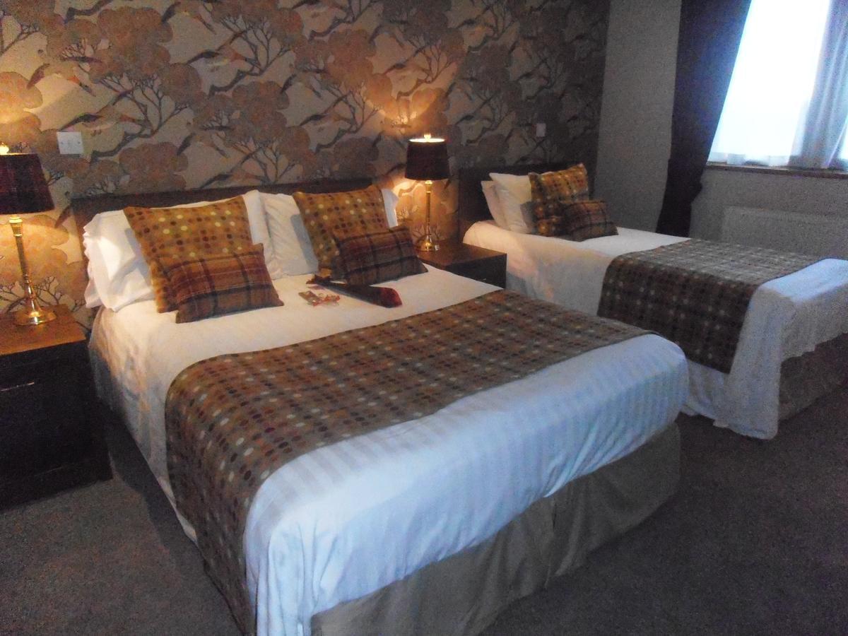 The Huntsman Inn Холмфирт Экстерьер фото