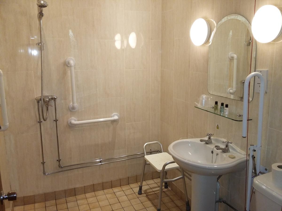The Huntsman Inn Холмфирт Экстерьер фото