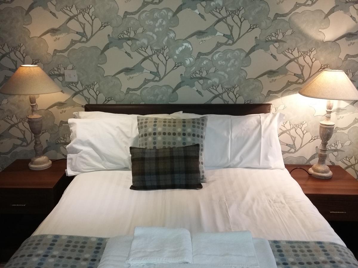 The Huntsman Inn Холмфирт Экстерьер фото