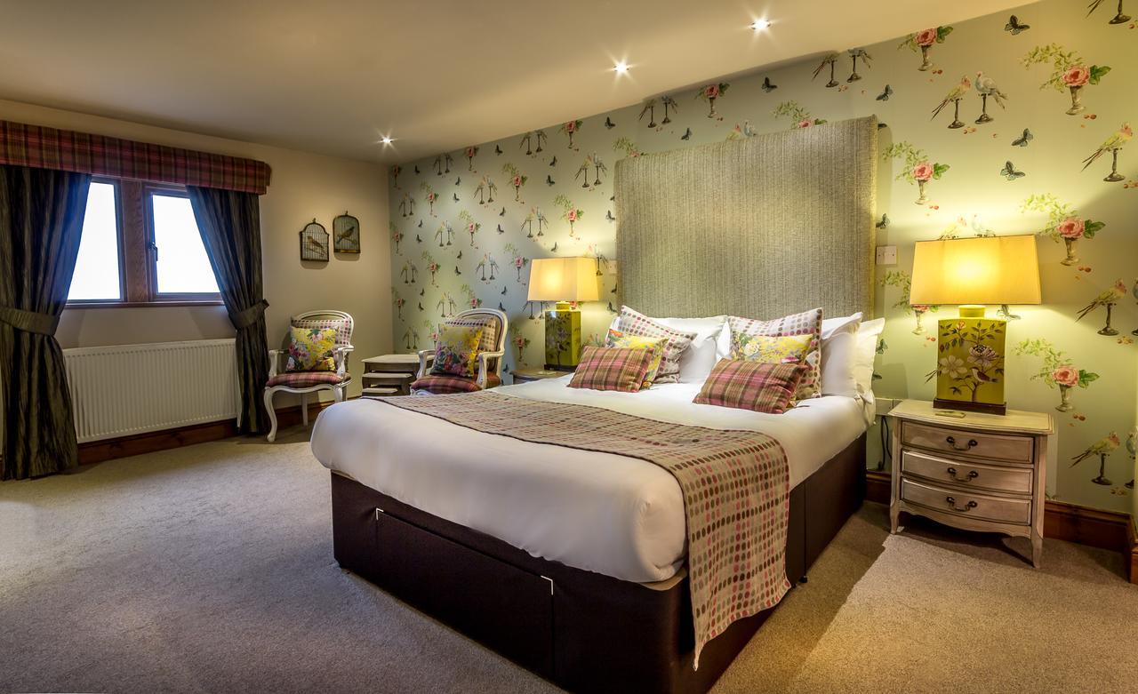 The Huntsman Inn Холмфирт Экстерьер фото